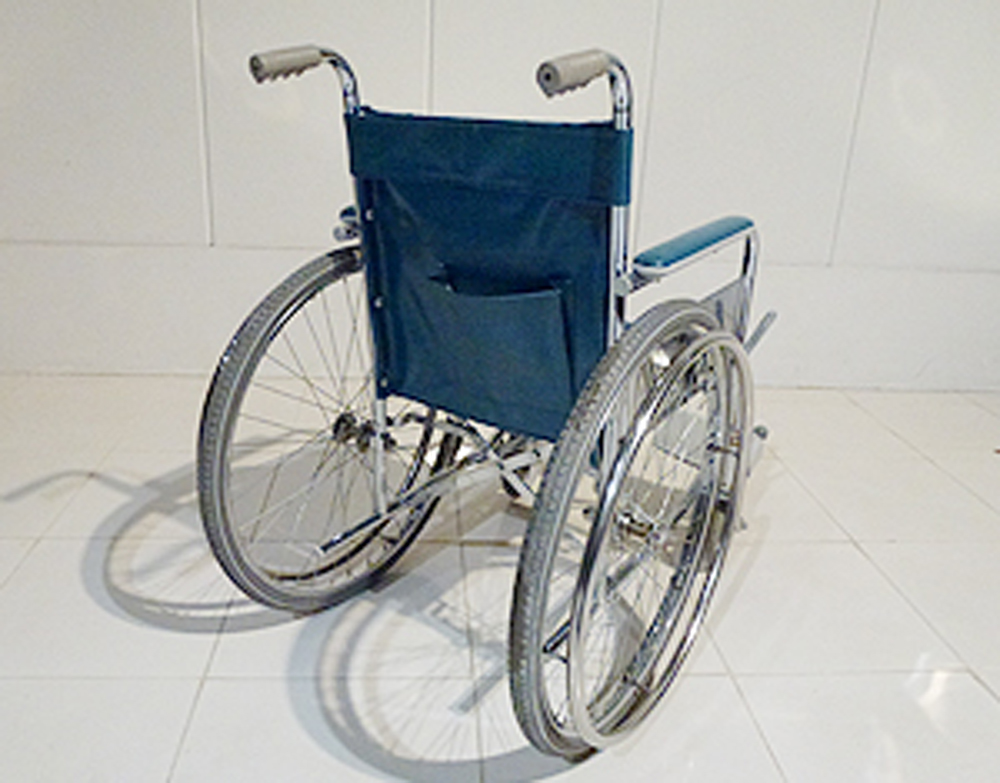 介護用品　車椅子