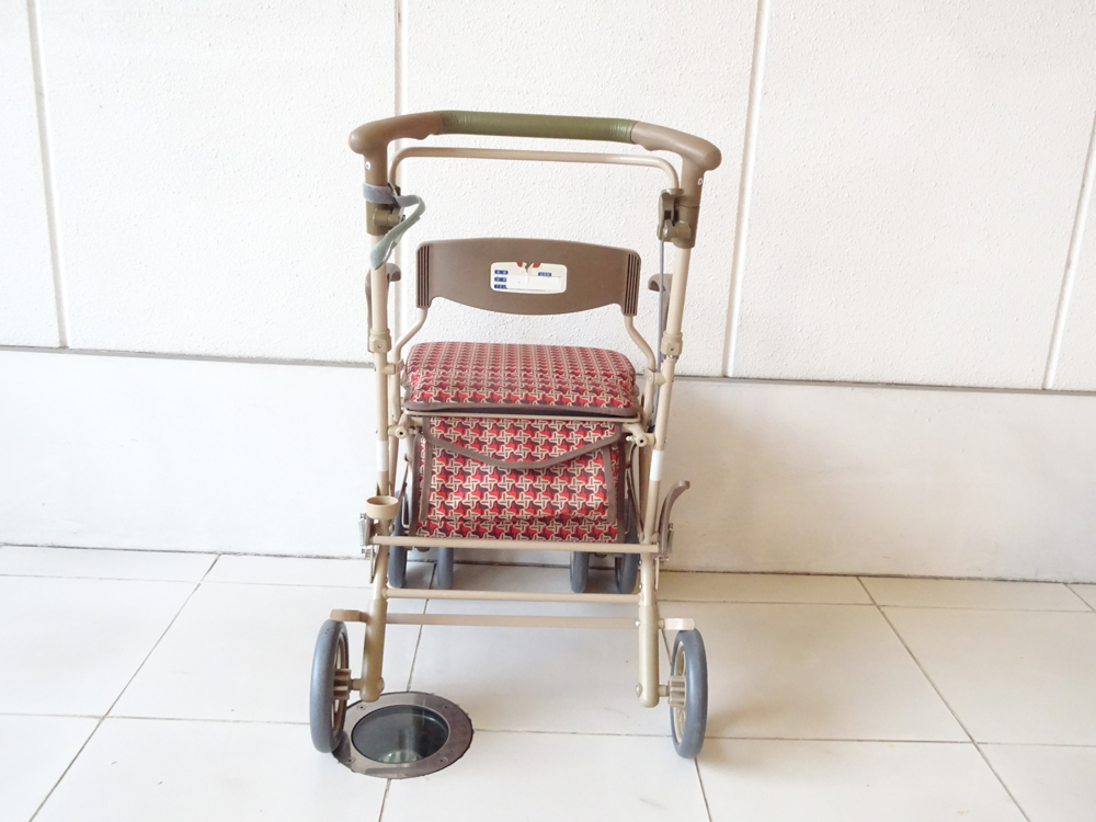 介護用品　販売