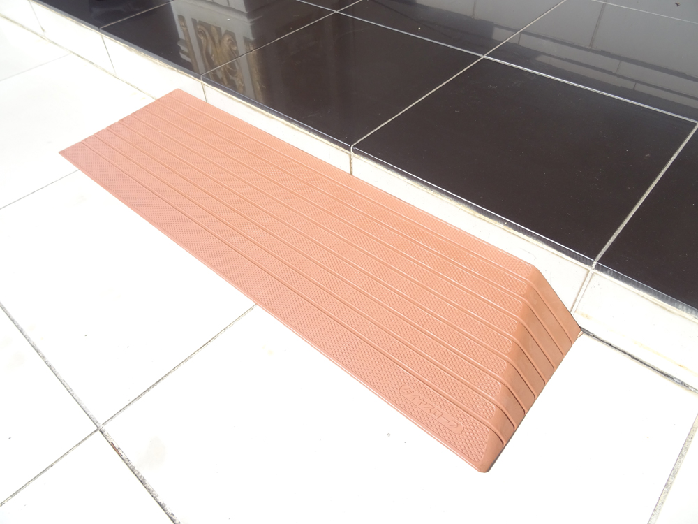 介護用品　中古販売