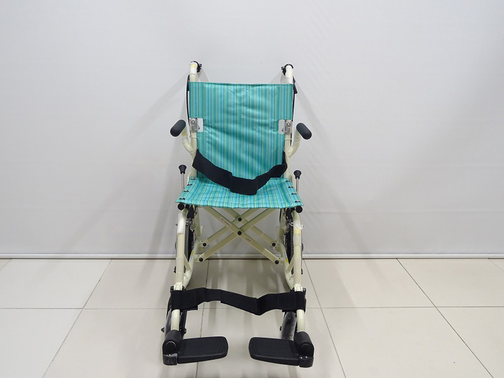 介護用品　車椅子