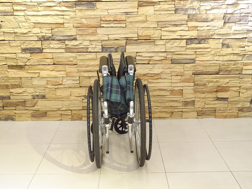 介護用品　車椅子
