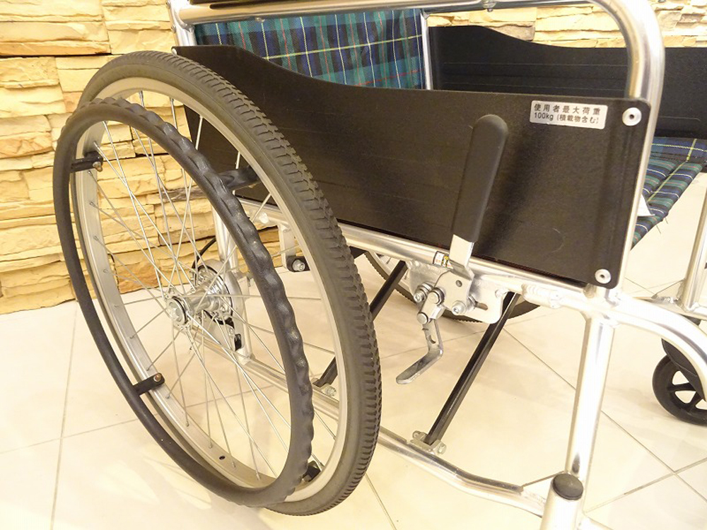 介護用品　車椅子