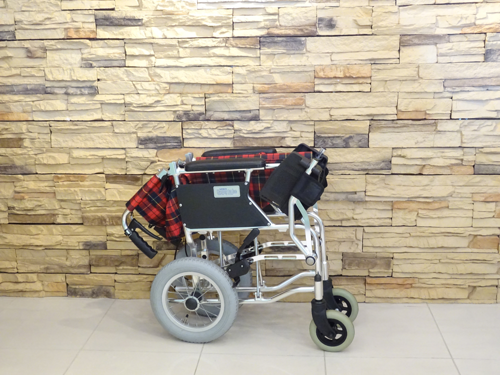 介護用品　車椅子