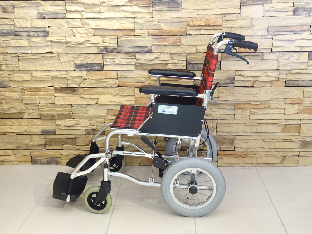 介護用品　車椅子