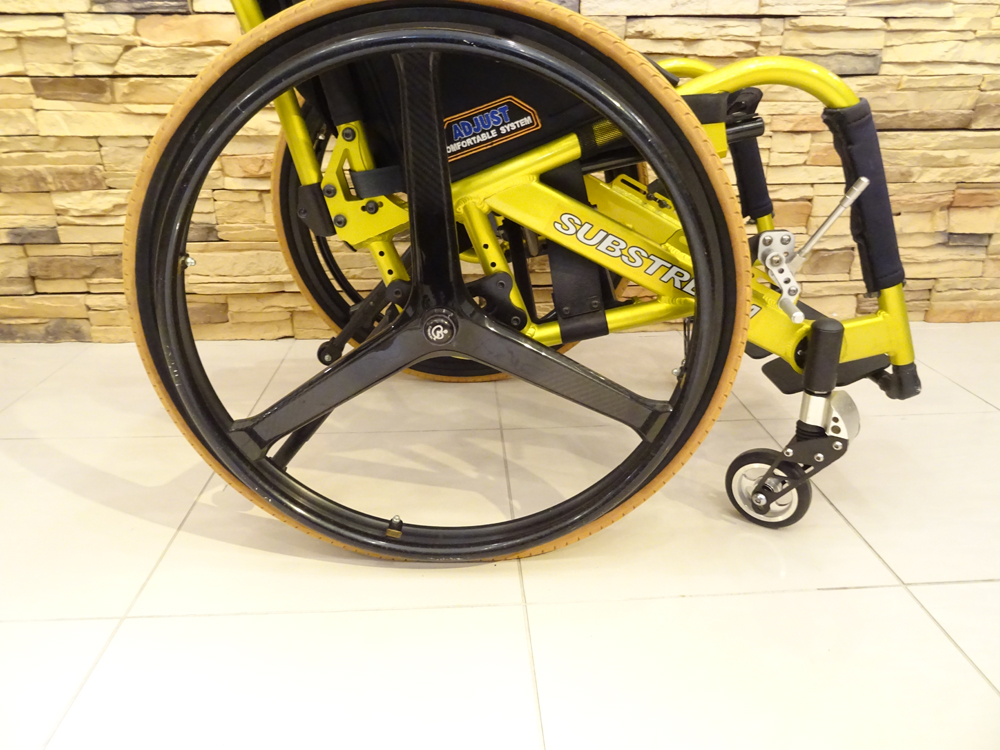 介護用品　車椅子