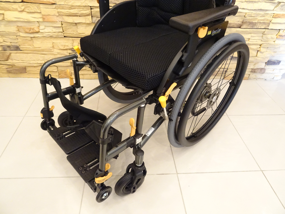 介護用品 車椅子