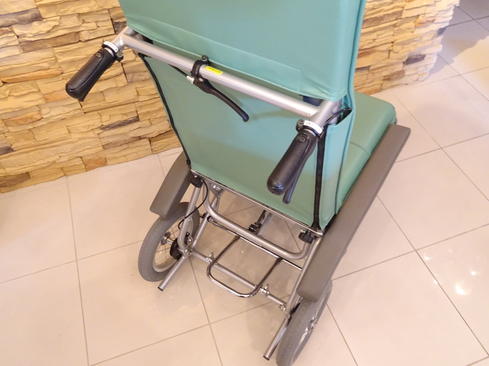 介護用品 車椅子